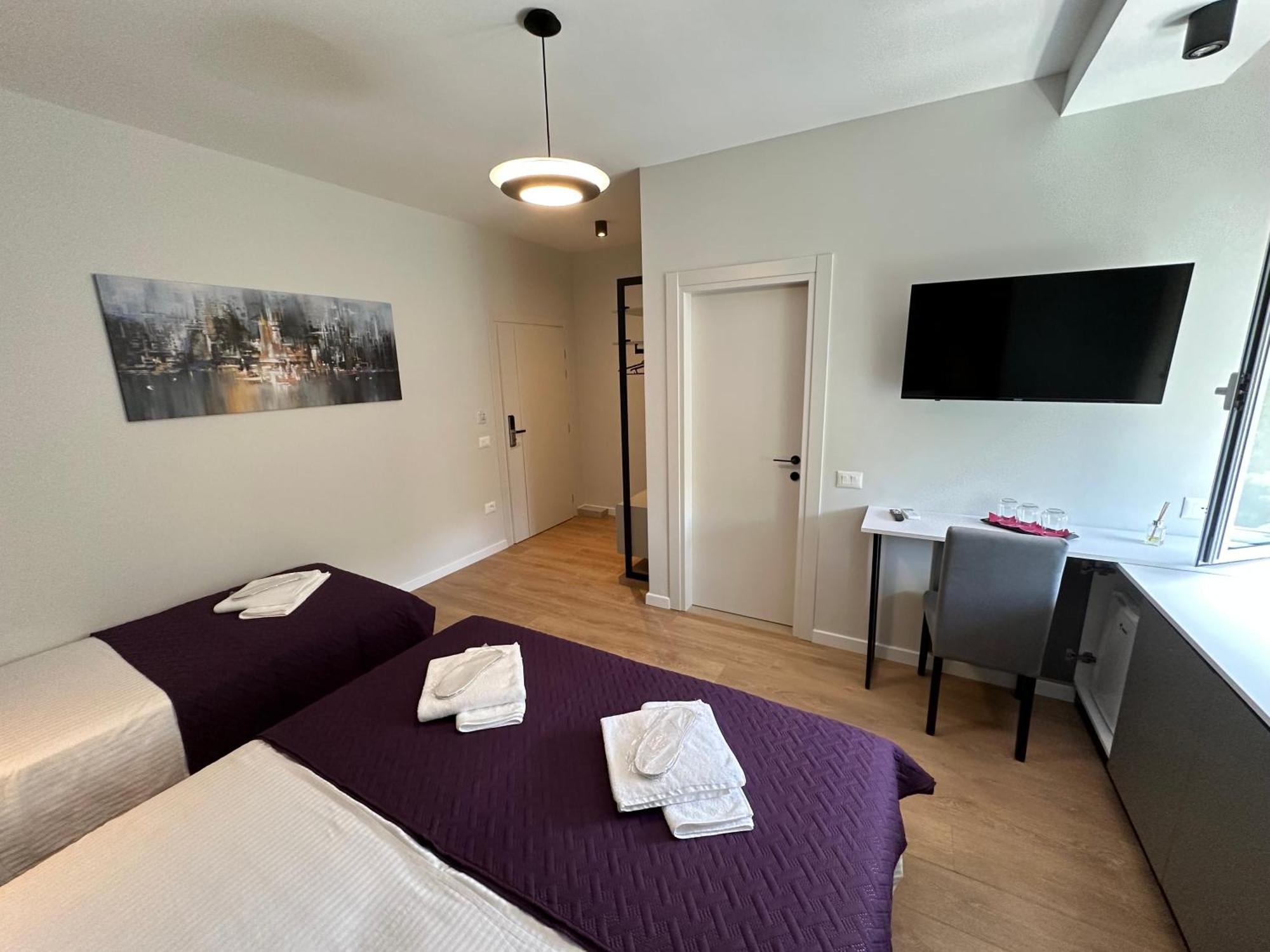 Soin Rooms Tirana Extérieur photo